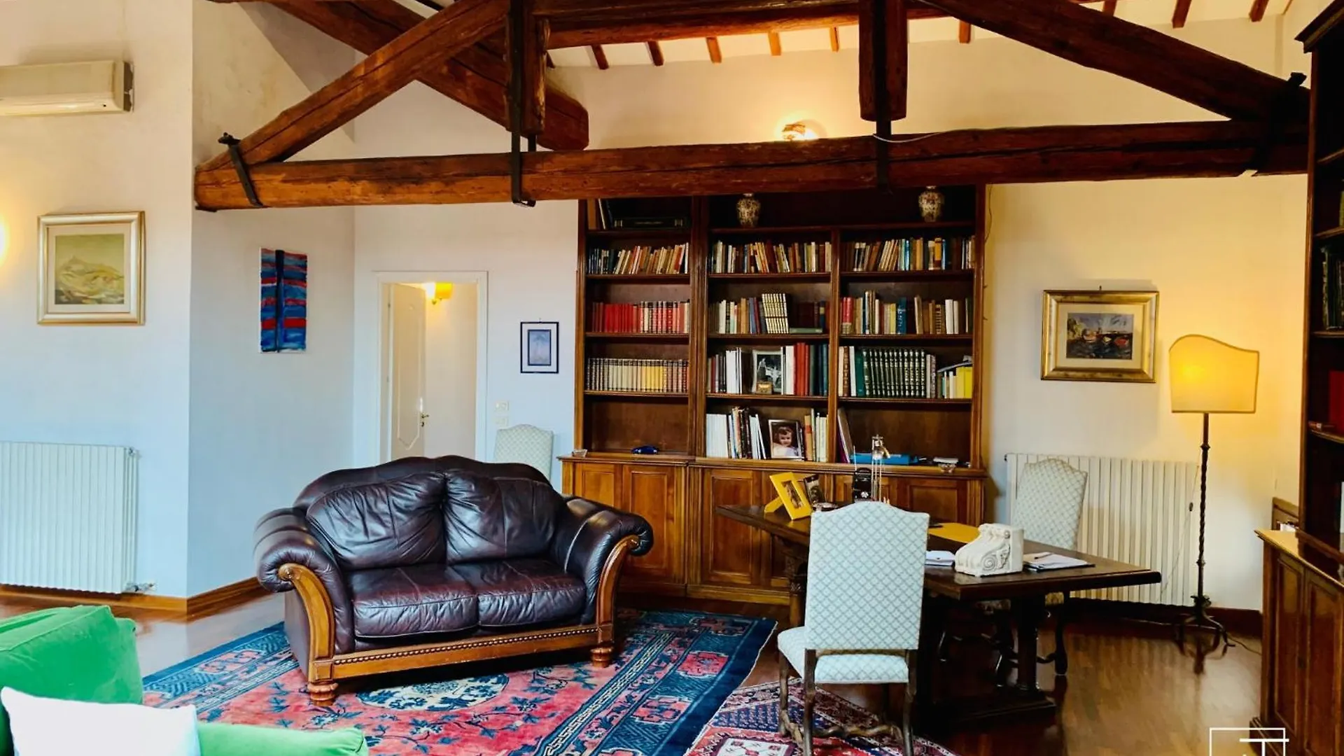 Apartment Ht - Casa Del Poeta Nel Cuore Di Padova Italy